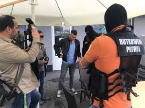 [VIDEO] Logo i nazwę restauracji Sushi ukradł biznesmen w Wielkopolsce! Ludzie Rutkowskiego wkroczyli do akcji, by pomóc młodemu przedsiębiorcy odzyskać jego własność intelektualną i ukrócić nielegalne zarobkowanie nieuczciwemu biznesmenowi