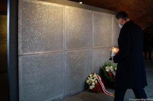 [VIDEO] Premier Mateusz Morawiecki: Prawda o Katyniu stanowi fundament wolnej Polski
