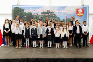 [VIDEO] Premier: oby już nigdy żadna pandemia nie zakłócała normalnego toku funkcjonowania szkoły