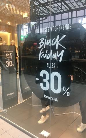 Black Friday. Rusza szaleństwo przecen na które czekają klienci na całym świecie! My sprawdzamy Londyn, Berlin i Wiedeń