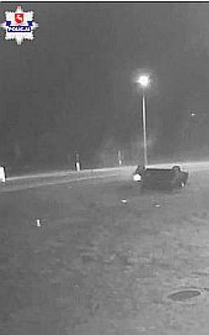 [VIDEO] Pijana 23-latka dachowała przed kamerą monitoringu