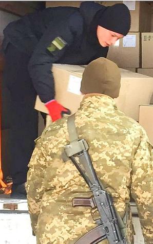 [VIDEO] Przemyt 50 tys. maseczek do Polski uniemożliwiła ukraińska straż graniczna [PL/UA]