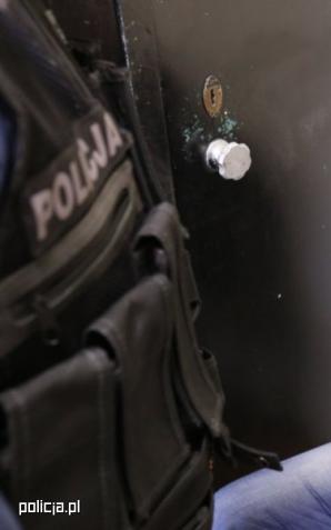 [VIDEO] Lubelscy policjanci zlikwidowali prawdziwy arsenał broni i amunicji