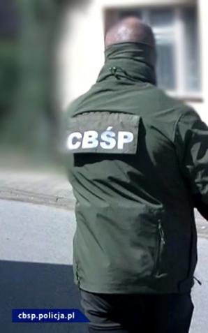 [VIDEO] Zlikwidowany szlak narkotykowy oraz dwa laboratoria metamfetaminy i MDMA przy współpracy z Europolem, Eurojustem i śledczymi z Niderlandów. 