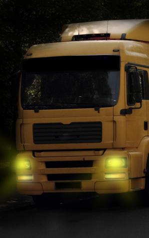 Z siekierą kradli paliwo. Pod ciężarówką szukał zasięgu do telefonu