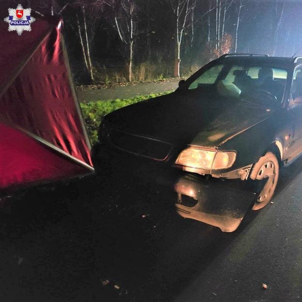 Była mgła, nie miał odblasków, wszedł na drogę, do domu nie doszedł