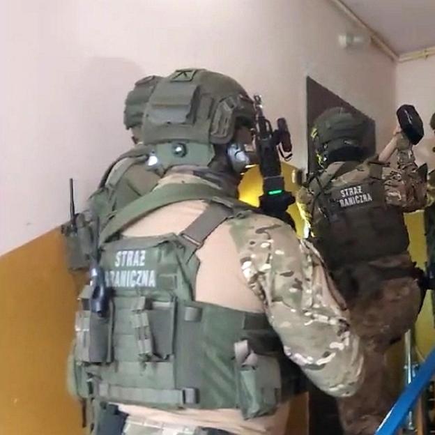 [VIDEO] Zatrzymani za organizowanie nielegalnego przekraczania granicy