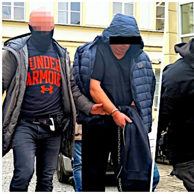 [VIDEO] Po 24 latach odpowiedzą za zabójstwo dwóch 18-latek