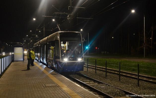 Bydgoszcz: Studentów z Turcji pobiło trzech napastników w tramwaju. Wyzywali: kur*a, wynoście się z naszej ziemi!
