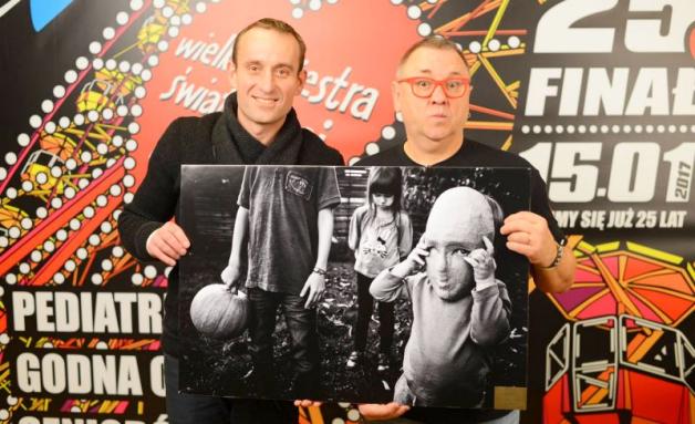 [VIDEO] Nowy Tomyśl – Jurek Owsiak gra z nowotomyską WOŚP